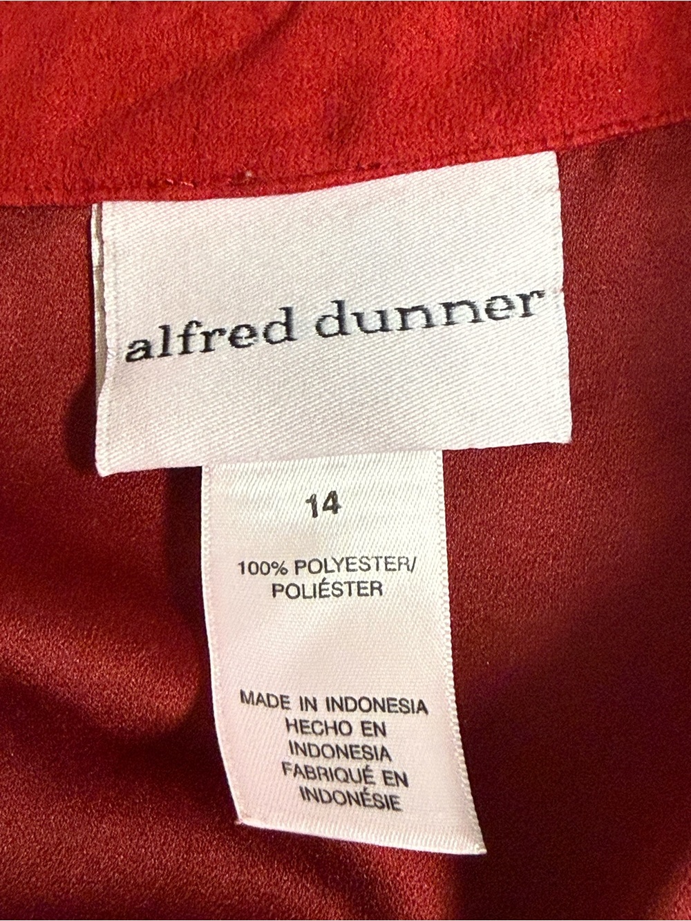 Alfred Dunner Red Faux Suede Button Front Blouse Size 14 Classic Chic Top - Picture 8 of 10